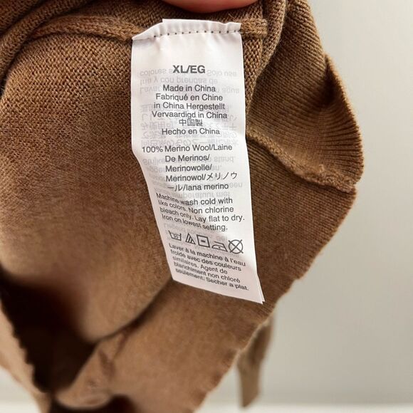 J. Crew Merino wool V-neck sweater Men’s XL - Picture 11 of 11